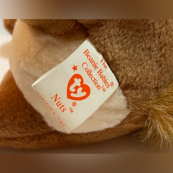 Ty Beanie Babies Nuts The Squirrel PVC Pellets RARE Retired 1996 4th Gen - Picture 8 of 12
